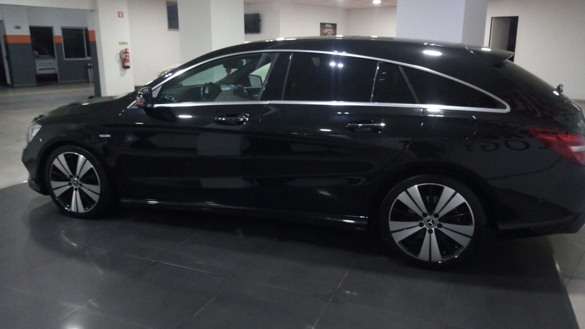 Mercedes-Benz CLA 180 d Shooting Brake