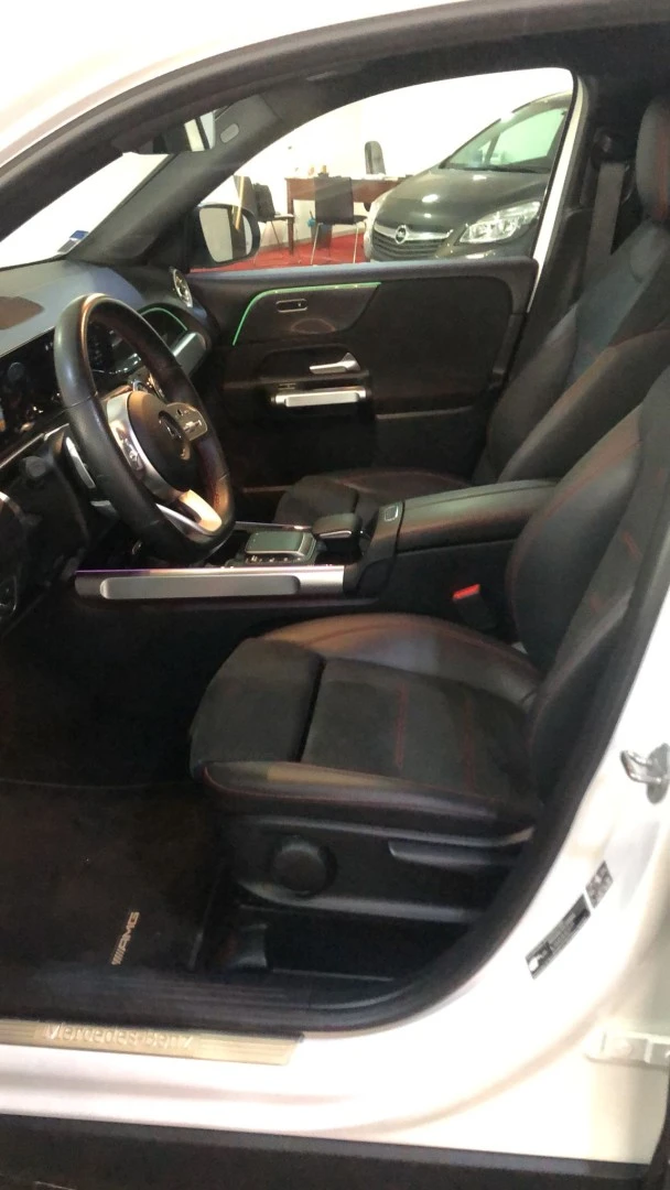 Mercedes-Benz GLB 200 AMG Line