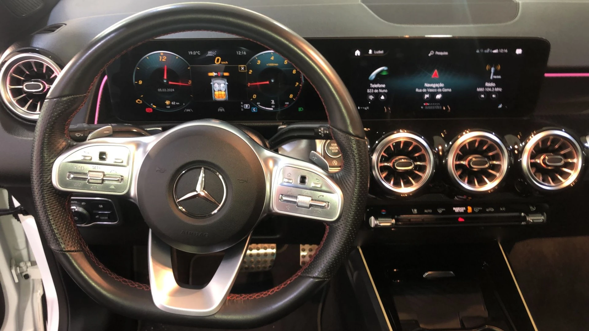 Mercedes-Benz GLB 200 AMG Line