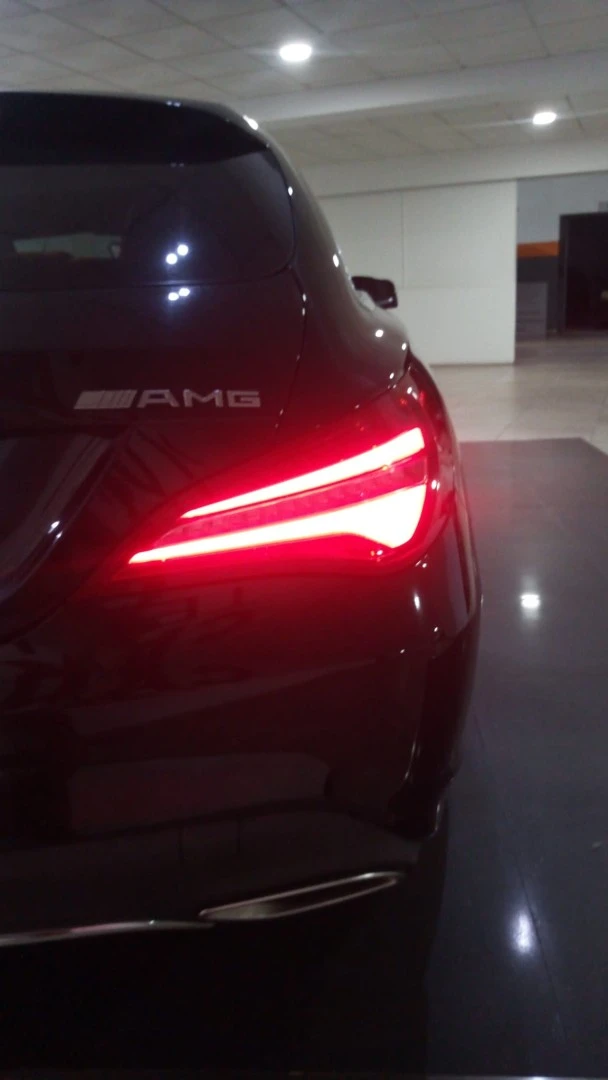Mercedes-Benz CLA 180 d Shooting Brake