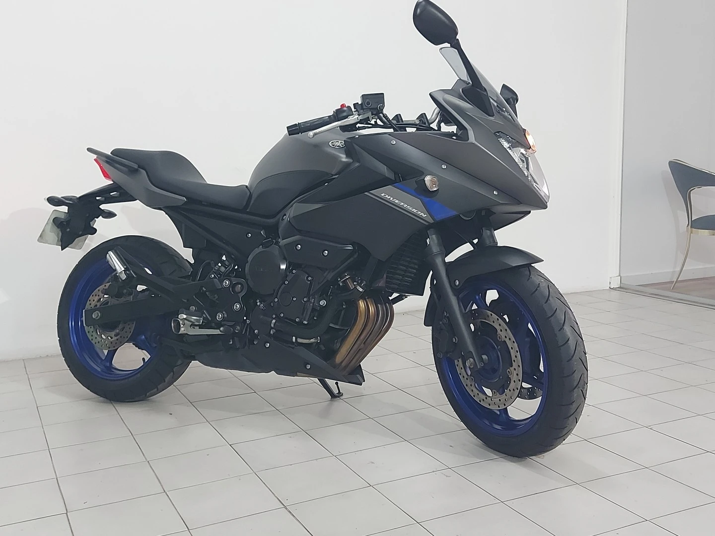 Yamaha XJ  6 Diversion
