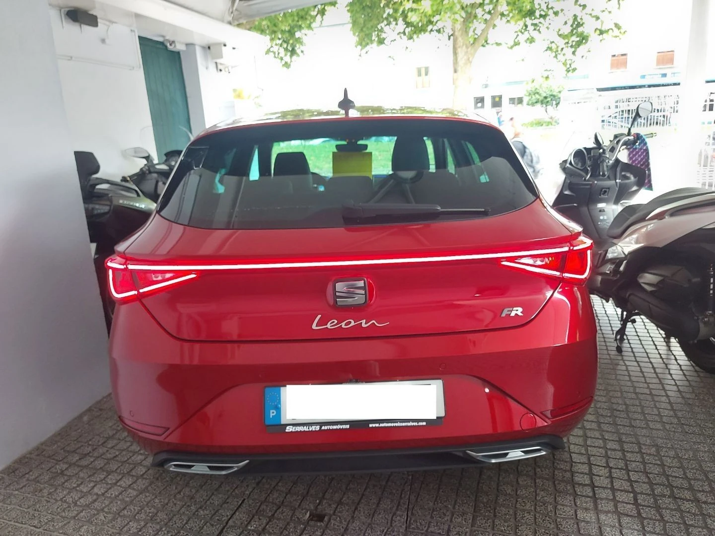 SEAT Leon 1.5 eTSI FR DSG