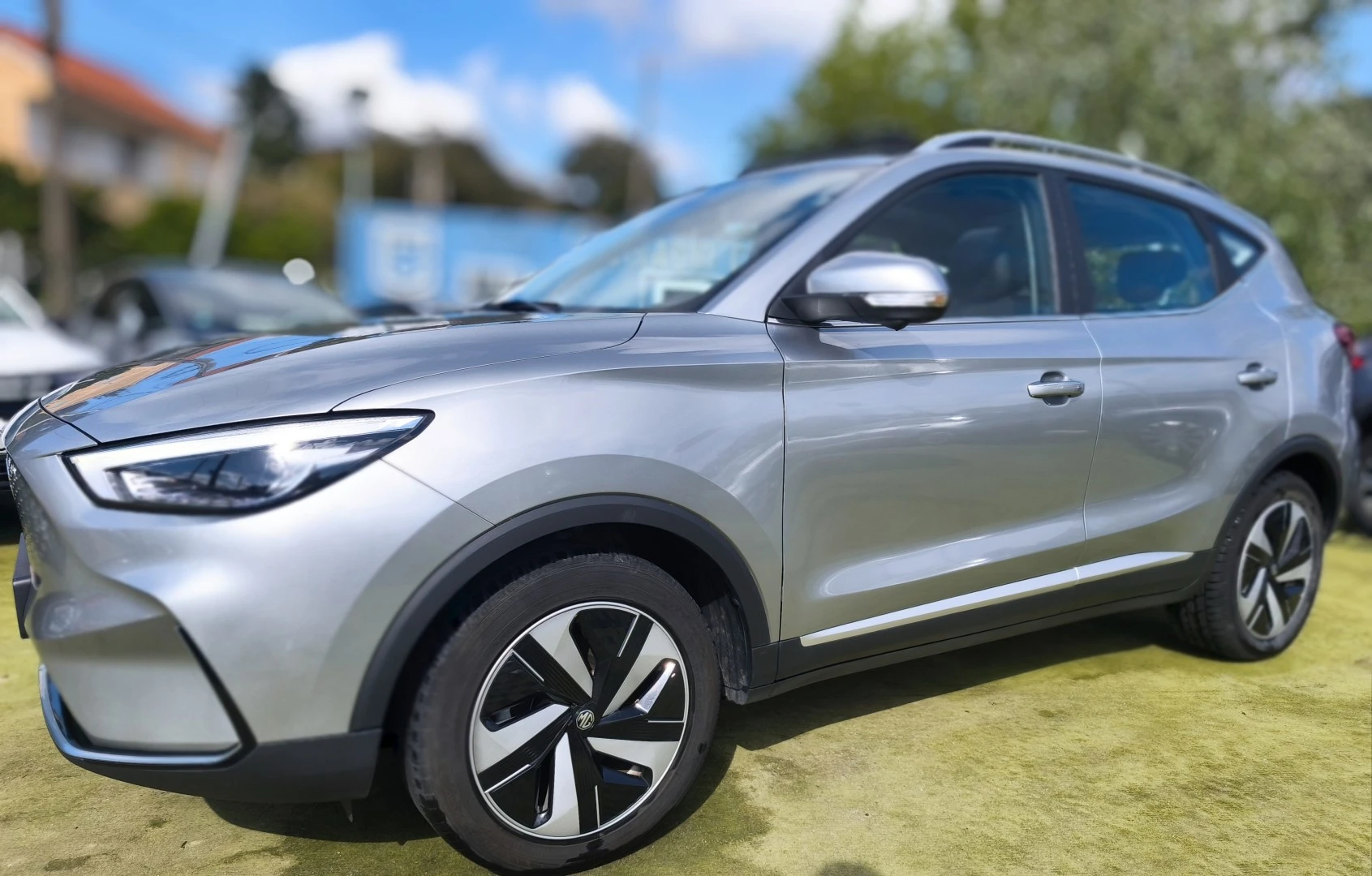 MG ZS EV 72.6 kWh Luxury